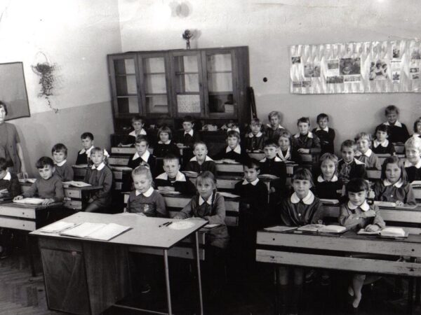 W szkolnych ławkach 1973