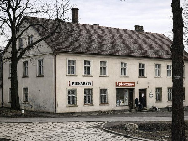 Kozy w kolorze – dawny budynek gospodarczy karczmy „Pod Koniem”