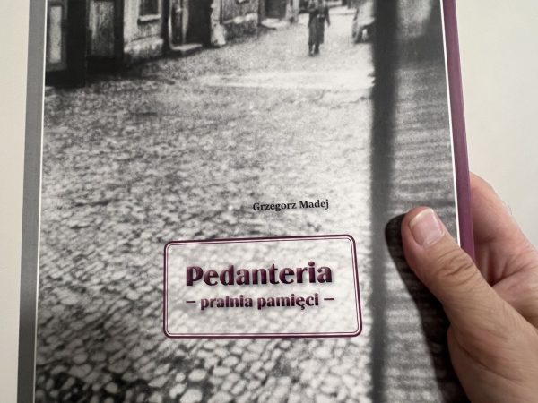 Dobra książka – „Pedanteria – pralnia pamięci”